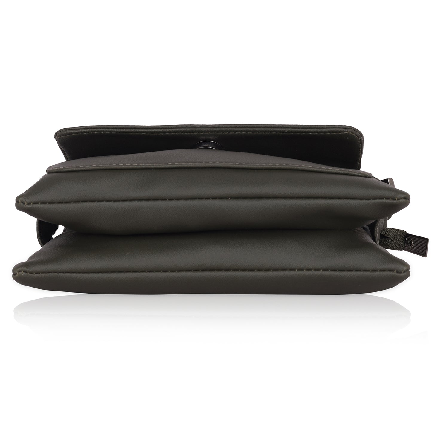 Sling bags for women in navy for evening.