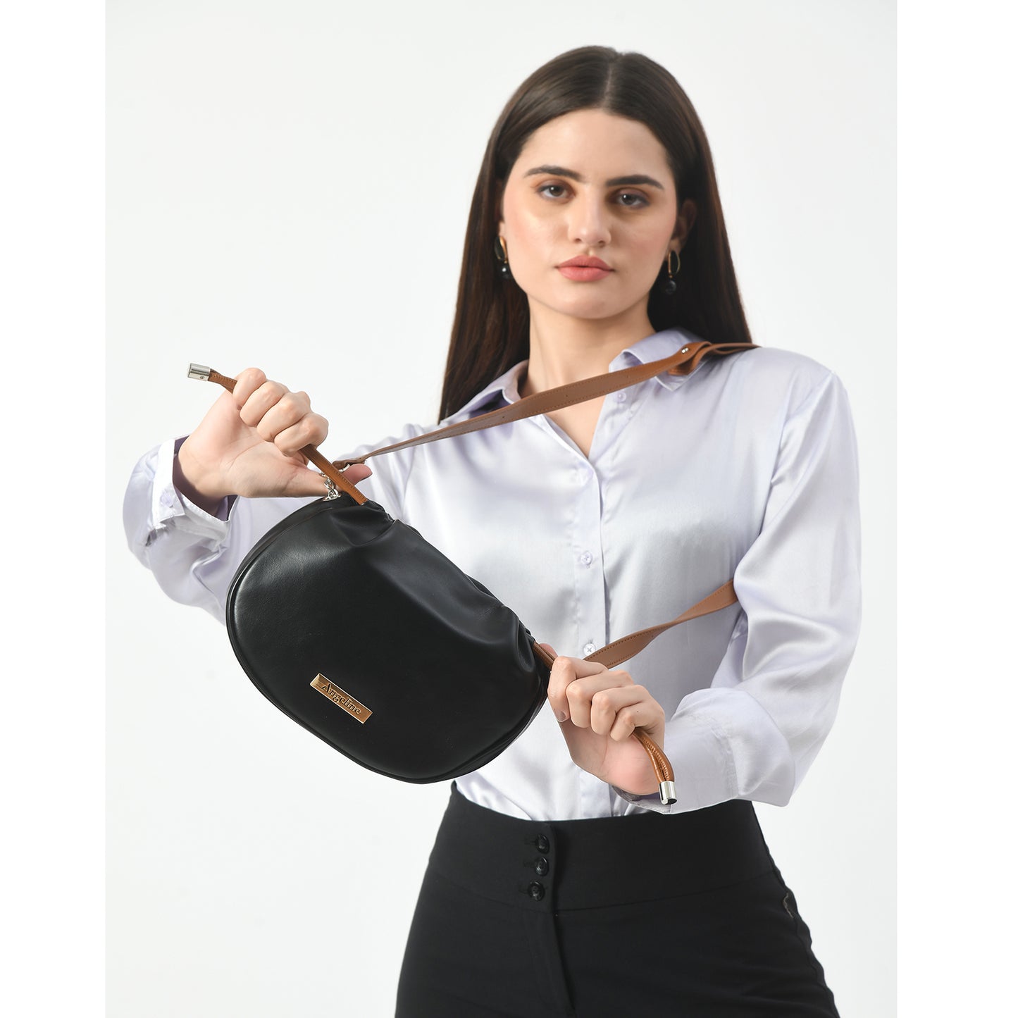 Functional sling bag with multiple pockets for evening strolls.