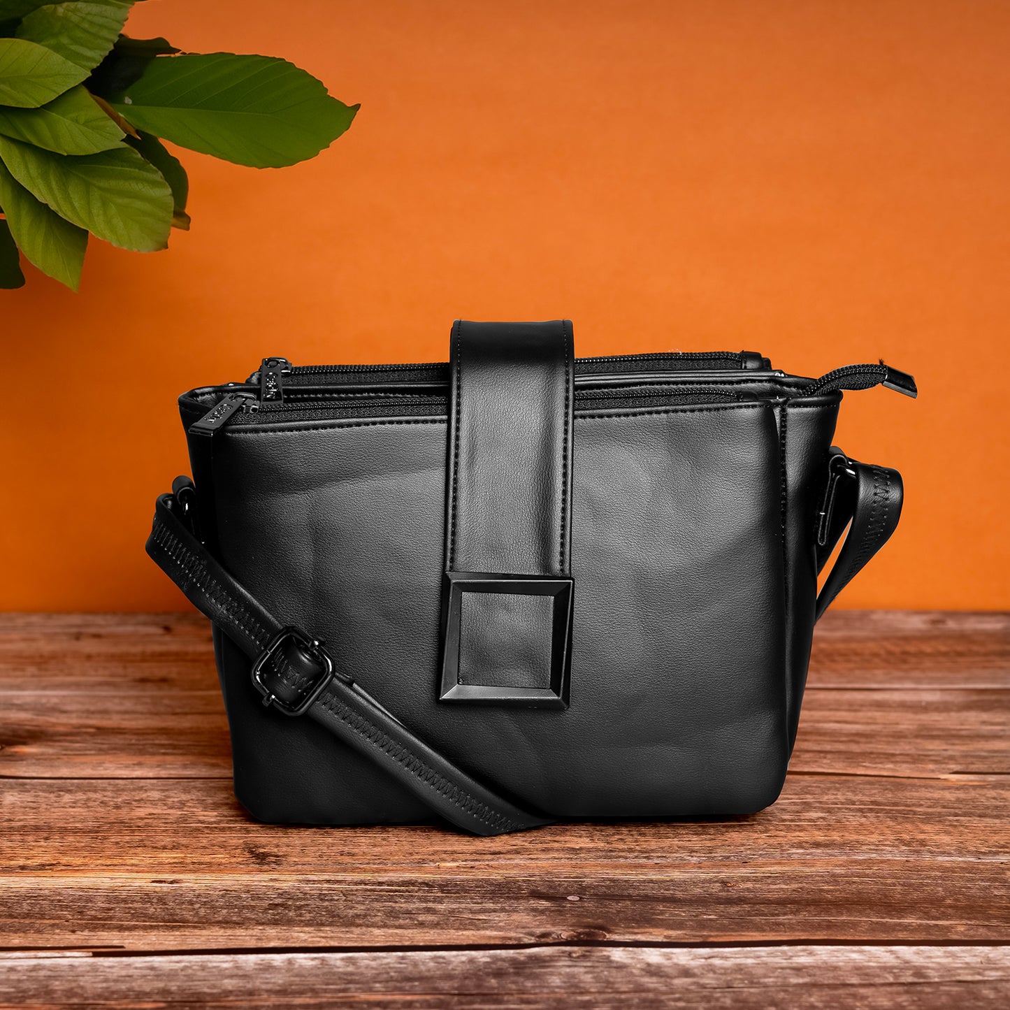 Catchy's Everyday use Black Sling Bag